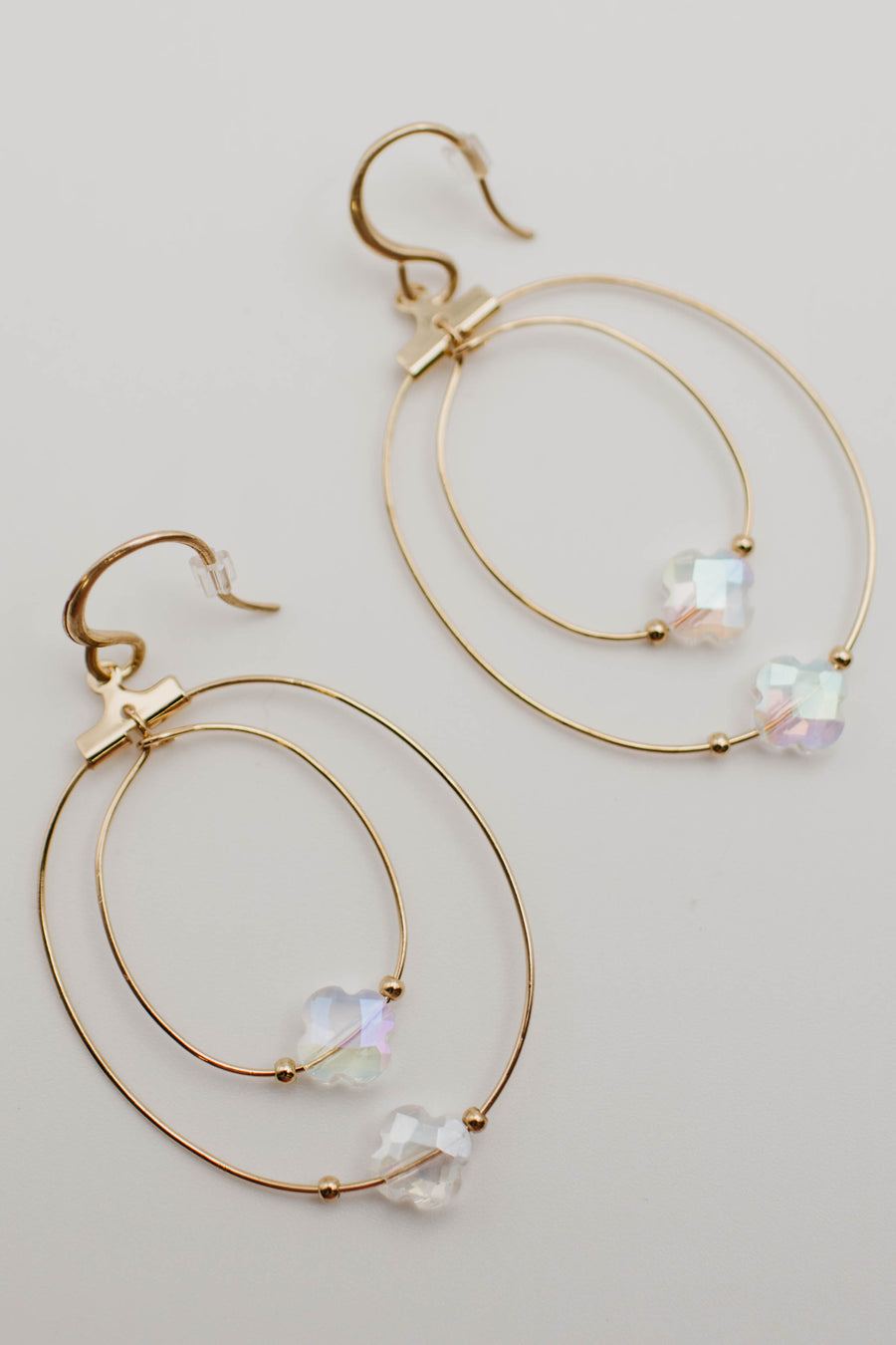 The Margie Clover Wire Earring