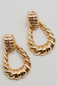 The Lucca Twist Earring