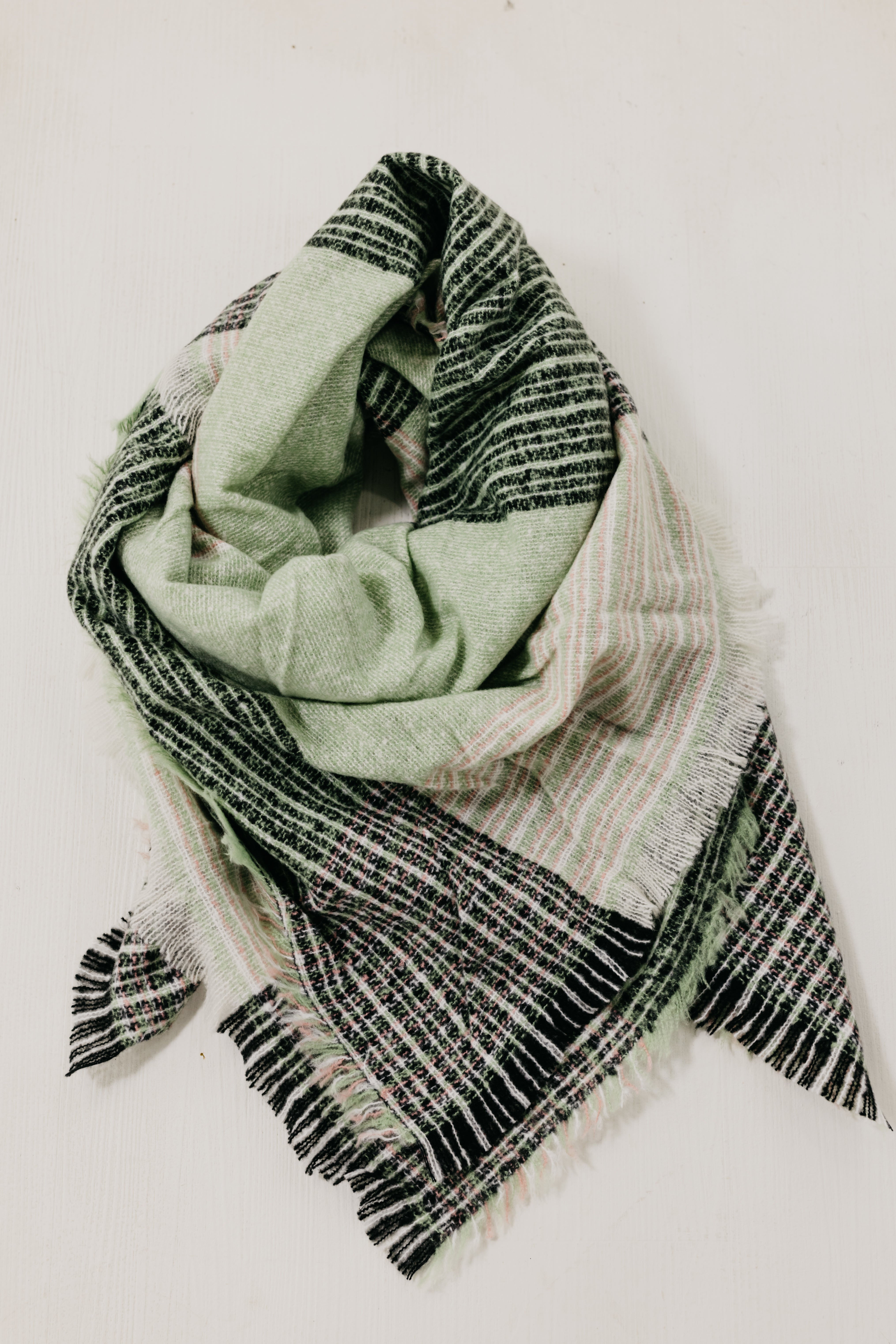 The Vivvy Blanket Scarf