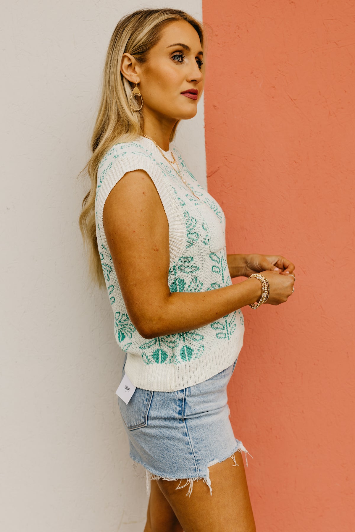 The Aisha Floral Sleeveless Sweater Top