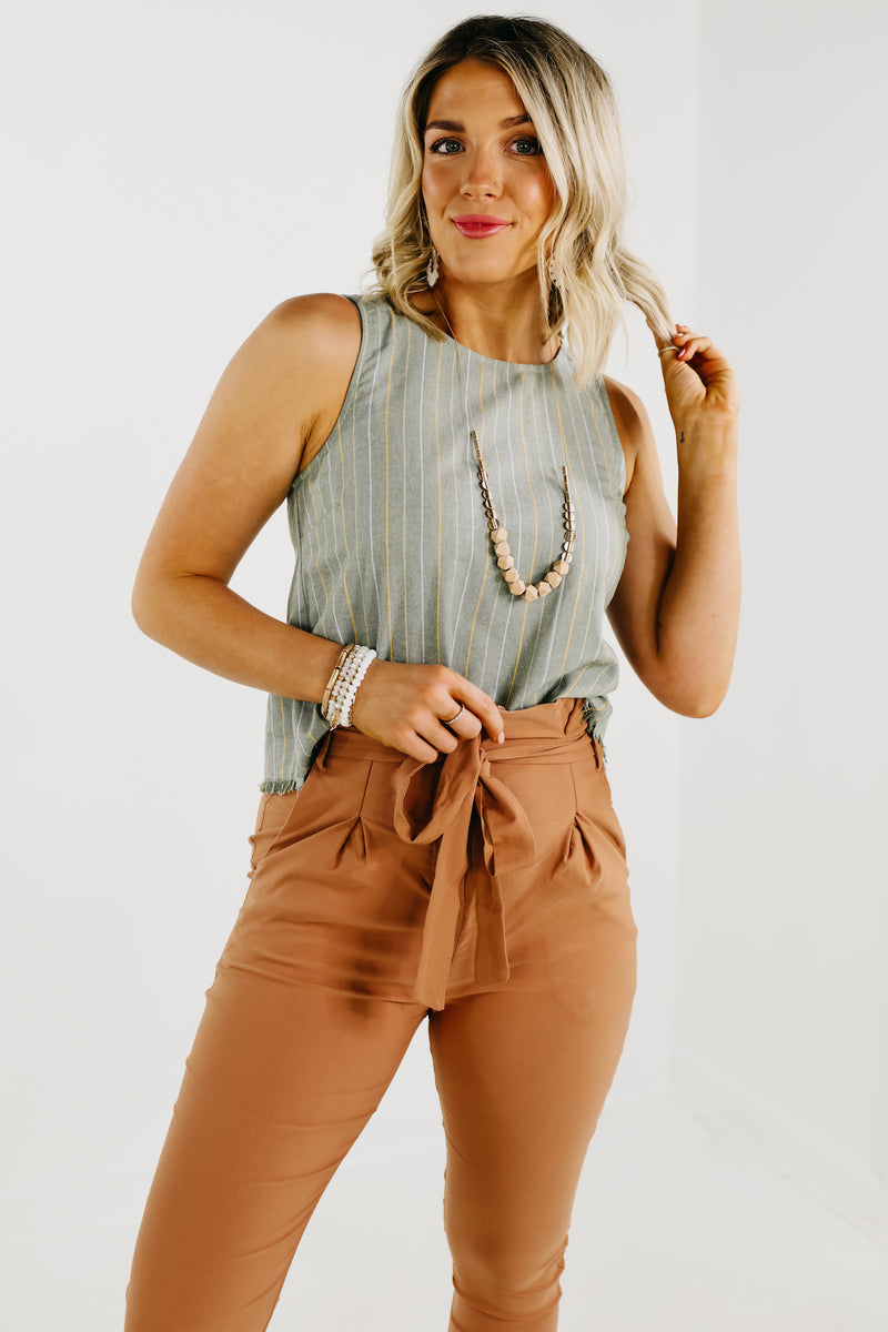 The David Button Back Chambray Stripe Tank Top – MOD Boutique