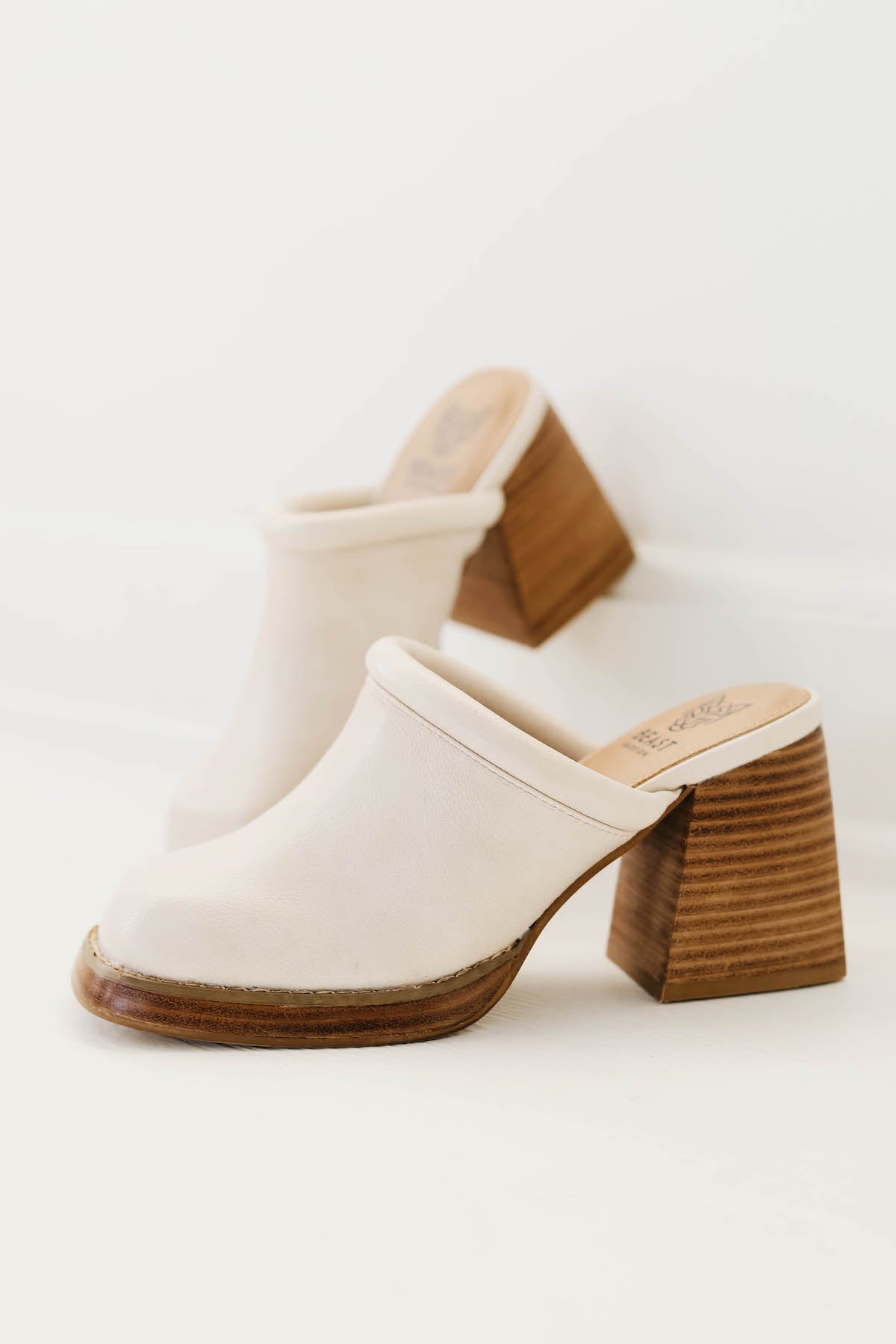 The Francesca Square Toe Mule – MOD Boutique