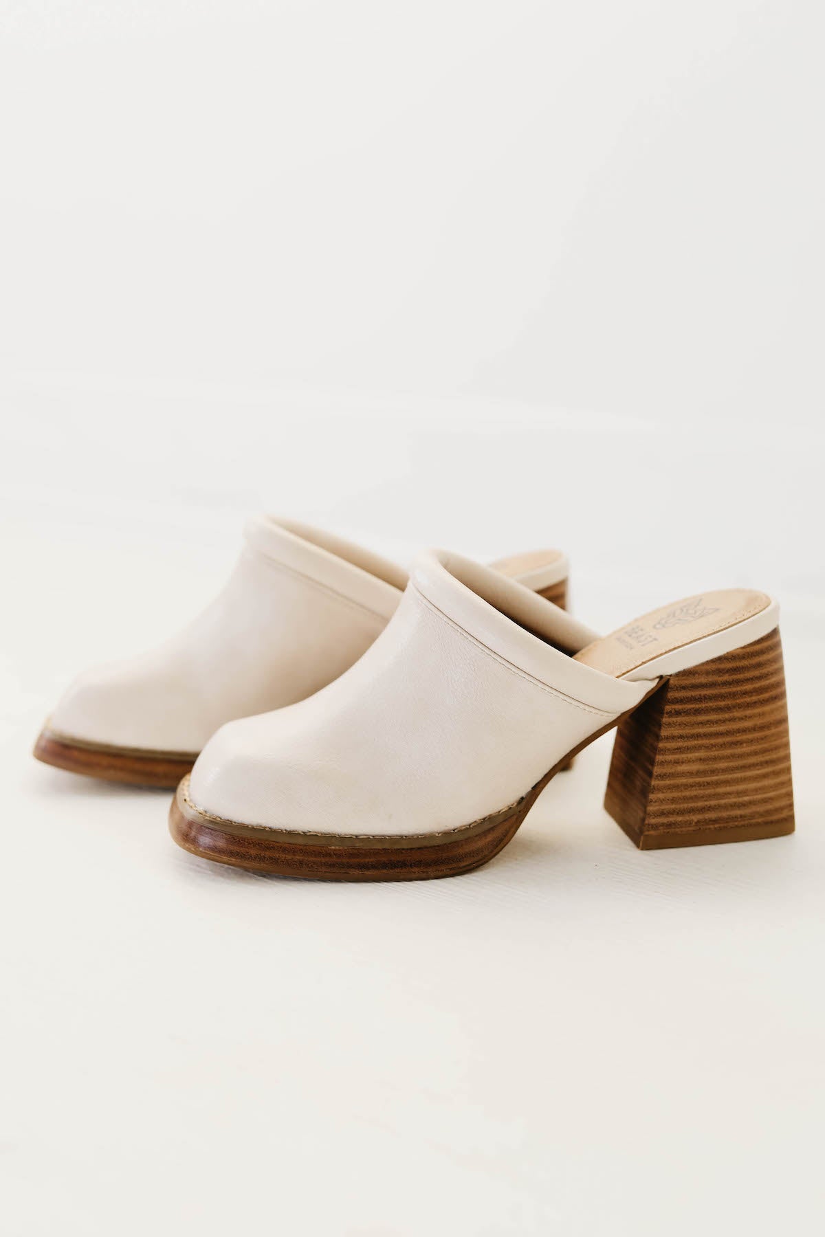 The Francesca Square Toe Mule – MOD Boutique